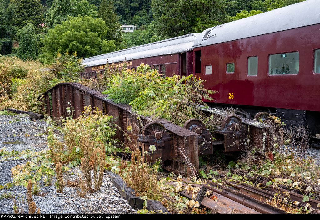 Turntable in the Weeds